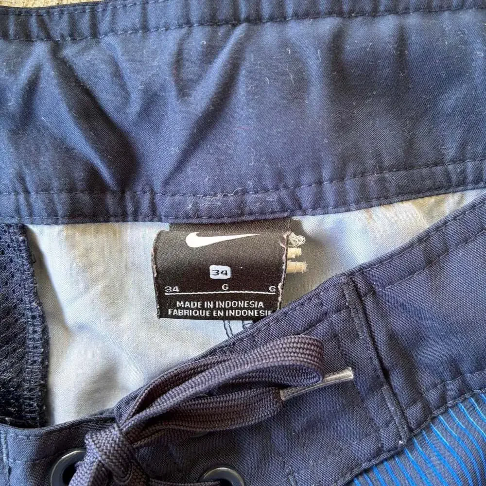 Nike Vapor Board Shorts Blue Striped Size 34
